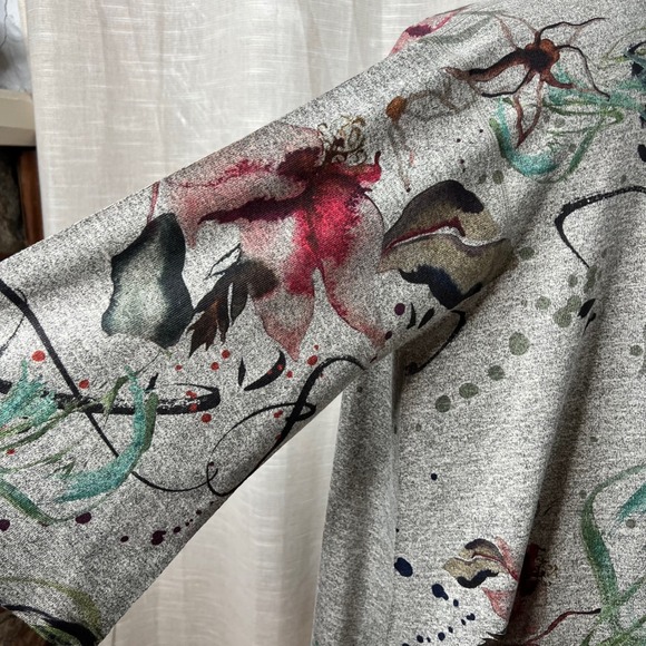 Inoah Open Front Cardigan Sweater Watercolor Floral Gray Pink Women's Size Small - Picture 4 of 11